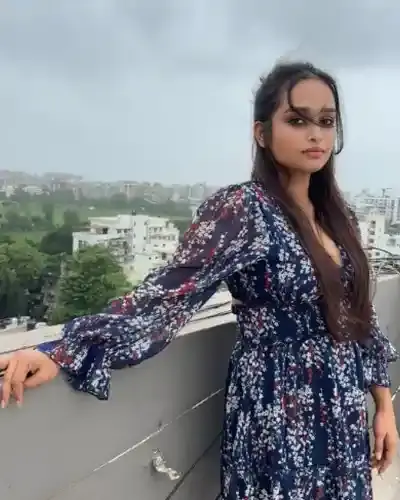 Uran Escorts